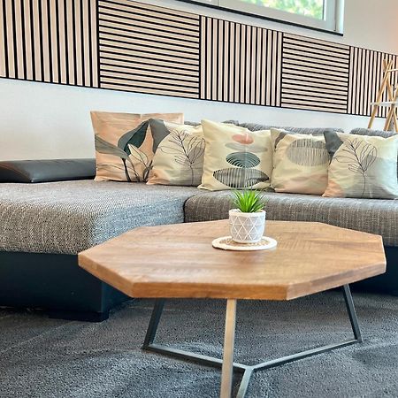 Grosse Wohnung Wellness + Sauna + Netflix 佩特尔斯哈根 外观 照片