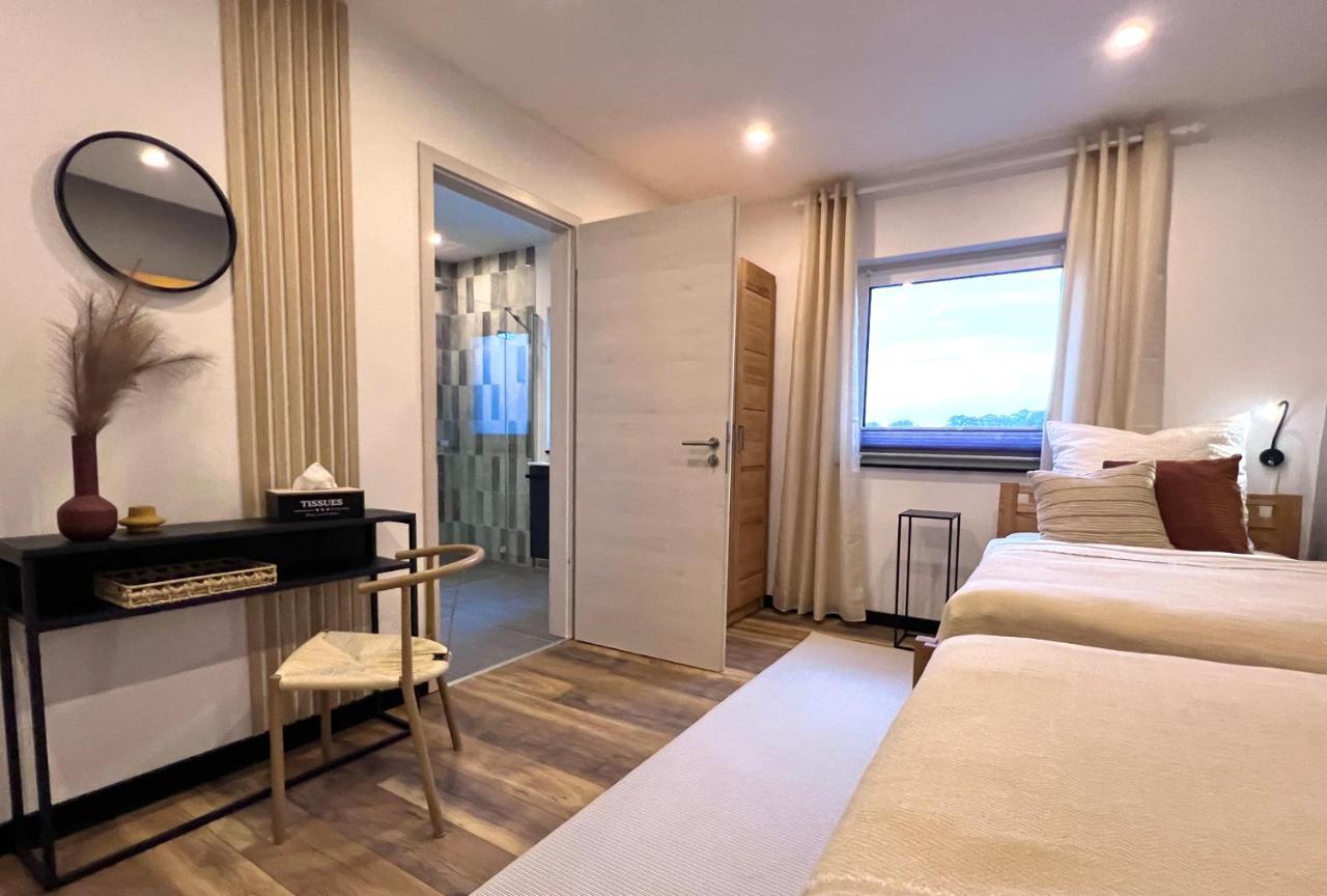 Grosse Wohnung Wellness + Sauna + Netflix 佩特尔斯哈根 外观 照片